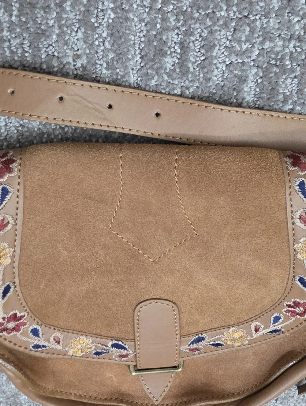 American Eagle Suede Genuine Leather Floral Embroidered Saddle Crossbody Boho